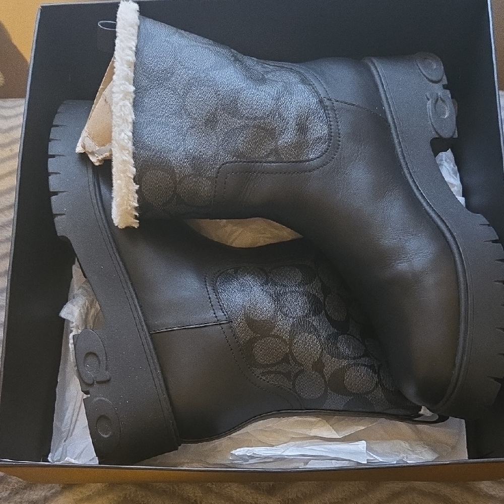 Coach Black and Gray Shearling-Lined Boots With Box SIZE 10 - Picture 10 of 12